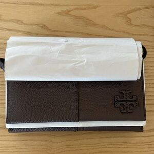 NEW Tory Burch McGraw Wallet Crossbody SILVER MAPLE